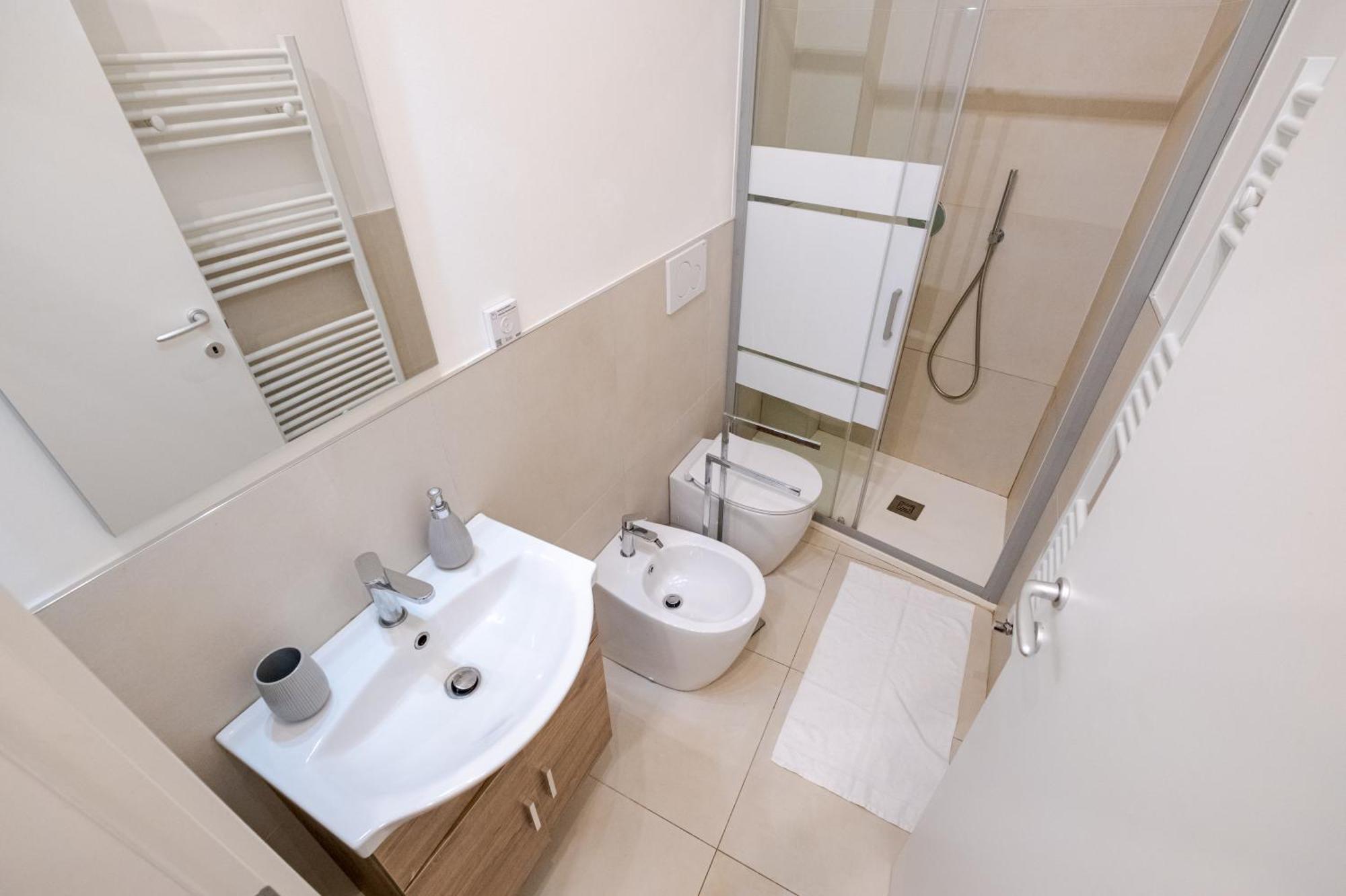 Oasi Di Relax Spa A 10 Min Dal Duomo Apartment Milan Bagian luar foto